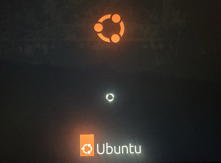 Ubuntu booting on Macbook Pro
